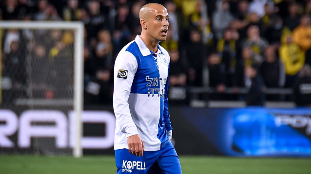 טל בן חיים שחקן מכבי תל אביב (צילום: אריאל שלום)