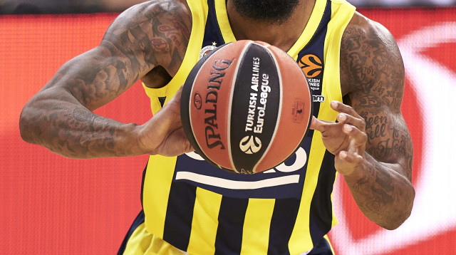 לורנזו בראון, פנרבחצ'ה (צילום: GettyImages, Pedro Salado/Quality Sport Images)