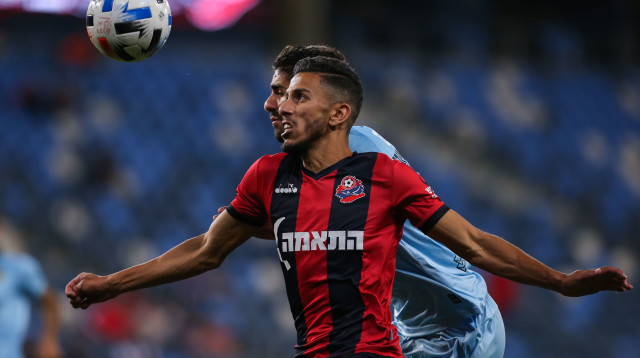 אחמד דראושה שחקן הפועל חיפה (צילום: מאור אלקסלסי)