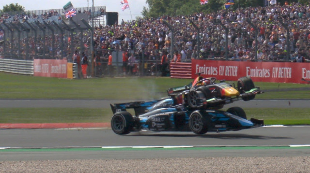 רוי ניסני (צילום: אתר רשמי, צילום מסך)