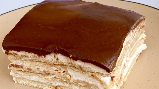 עוגת ביסקוויטים בטעם של פעם (צילום: קורל חוטה)