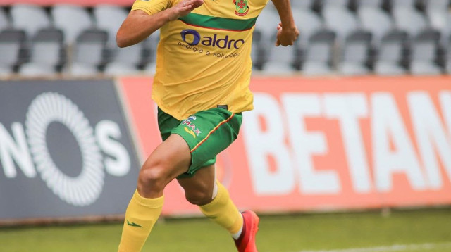 שחקן פאסוס דה פריירה דור ג'אן (צילום: אתר רשמי, עמוד האינסטגרם של דור ג'אן)