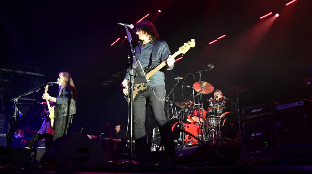 להקת הפקסיז (צילום: אבשלום ששוני)