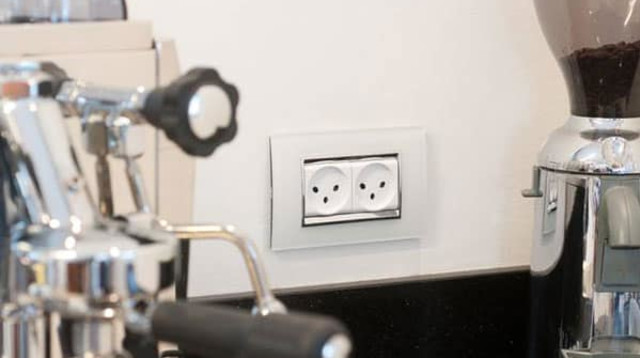 מכשירי חשמל ביתיים (צילום: ניסקו יחצ)