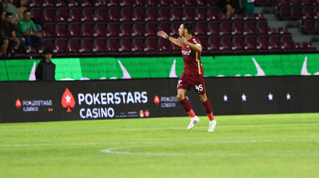 מריו צאמורה, שחקן קלוז' (צילום: רויטרס)