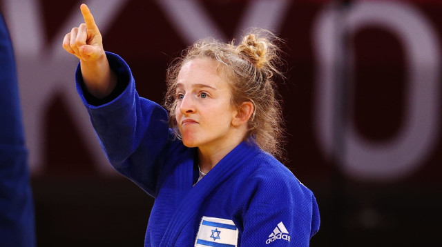 הג'ודוקא הישראלית שירה ראשוני חוגגת (צילום: רויטרס)