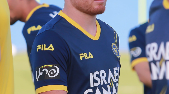 עידו שחר באימון מכבי תל אביב (צילום: קובי אליהו)