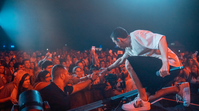 מתוך: מסיבת הפיג'מות של עודד פז והקסדות (צילום: אלדר חבה)