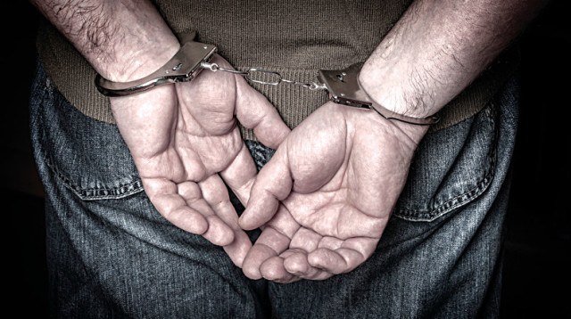 עבר במשטרה. “כשאני שונא בן אדם, אני שונא אותו עד הסוף” (צילום: אילוסטרציה: אינג אימג')