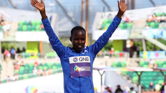 גאווה ישראלית. צ'מטאי סלפטר בטקס המדליות (צילום: רויטרס)