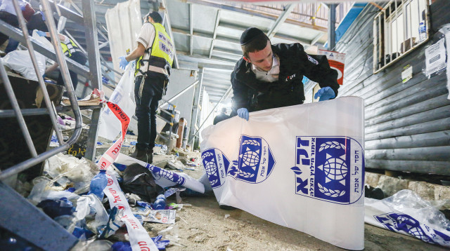 זירת האסון לאחר ההילולה במירון (צילום: דוד כהן, פלאש 90)