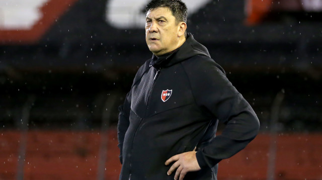 מאמן הכדורגל חרמן בורגוס (צילום: GettyImages, Getty Images)