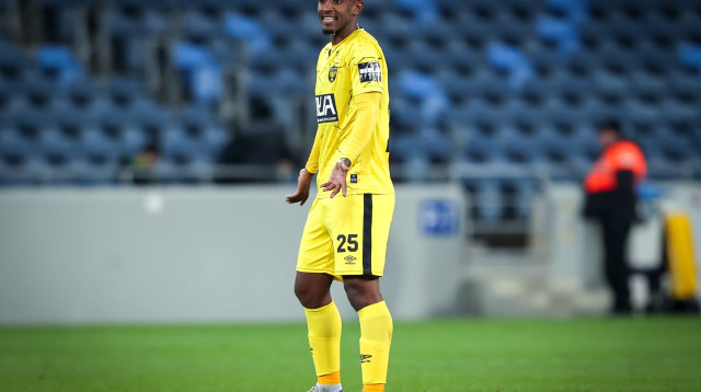 תורגל בקישור. עומר לקאו (צילום: מאור אלקסלסי)