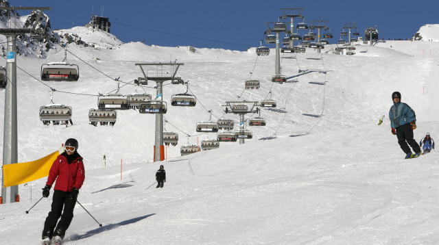 אתר סקי באלפים השוויצרים (צילום: REUTERS)