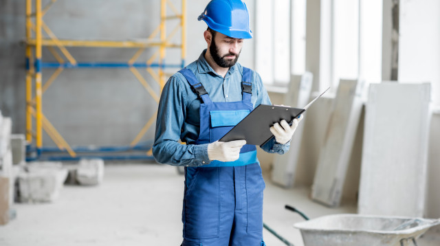 עו"ד גיל אלימלך: מצאתם ליקויי בנייה? אל תוותרו! (צילום: envato)