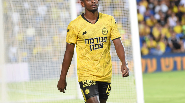 שחקן מכבי נתניה אביב אברהם (צילום: ברני ארדוב)