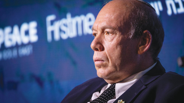 מתניהו אנגלמן (צילום: יונתן זינדל)