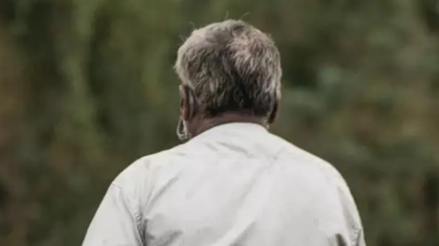 לא התקלח מאז שנת 2000 (צילום: מתוך פייסבוק)