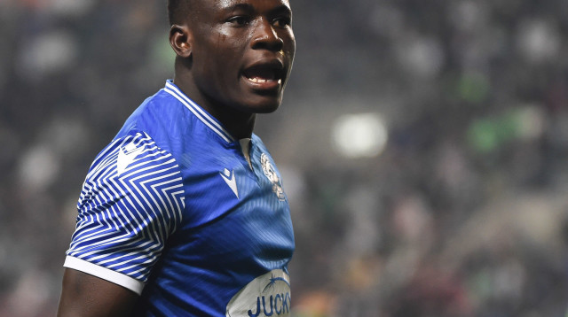 לאמק בנדה שחקן מכבי פתח תקוה (צילום: ברני ארדוב)