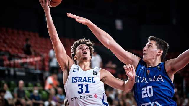 משחק ענק שלא הספיק. יעקוב (צילום: אתר רשמי, FIBA)