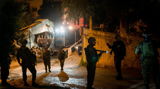 הריסת בתי המחבלים שביצעו את הפיגוע באלעד (צילום: דובר צה"ל)