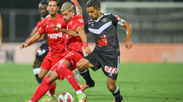 חטואל מול סבאטיני בשבוע שעבר (צילום: רויטרס)