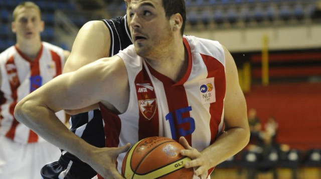 שחקנה של בוראץ צ'אצ'אק סאבה לשיץ' (צילום: אתר רשמי, הטוויטר של בוראץ צ'אצ'אק)