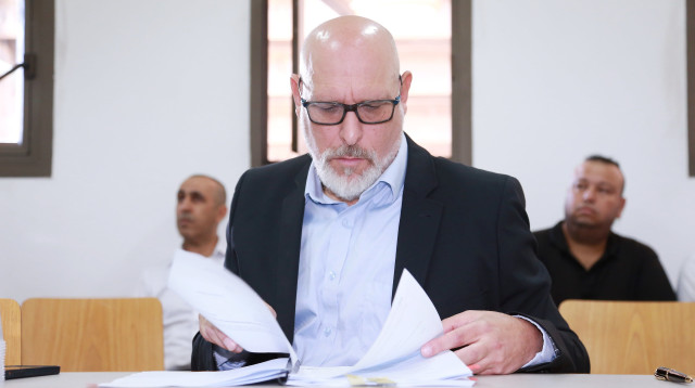 עמית פינס היועץ המשפטי של ההתאחדות לכדורגל בדיון על הורדת בית"ר ירושלים (צילום: קובי אליהו)