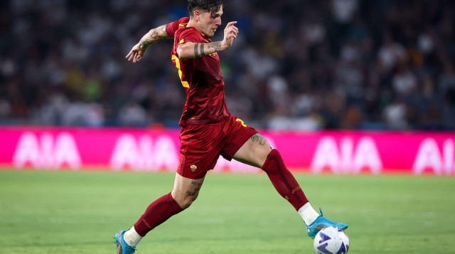 שחקן רומא ניקולו זאניולו (צילום: מאור אלקסלסי)