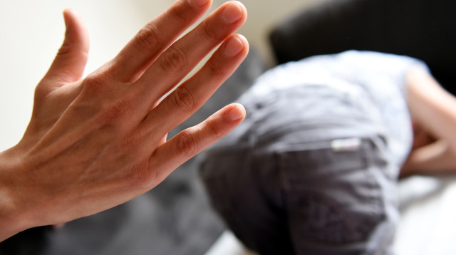 הפלקה בישבן (צילום: LOIC VENANCE/AFP via Getty Images)