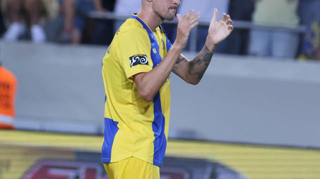 שחקן מכבי תל אביב סטיפה פריצה (צילום: דני מרון)