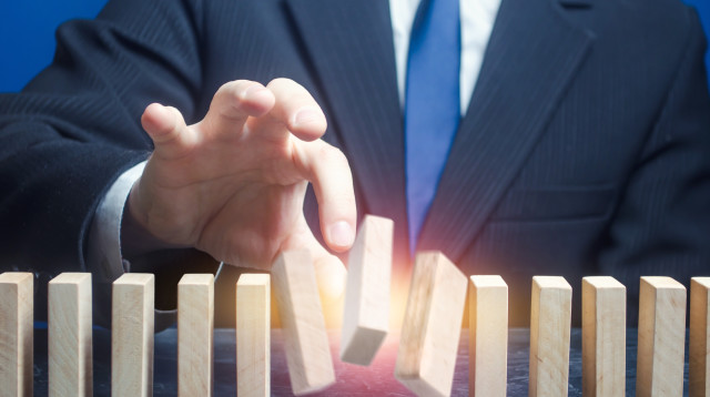 זהירות! מדוע כדאי להימנע מחתימה על "זיכרון דברים"? (צילום: envato)