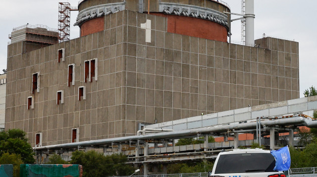 שיירת האו"ם מגיעה למתקן הגרעיני בזפוריז'יה (צילום: REUTERS/Alexander Ermochenko )