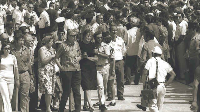  הגעת ארונות הספורטאים מטבח מינכן לנתב"ג (צילום: דויד אלדן, לע"מ)