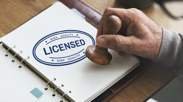 מה היתרונות בהוצאת רישיון קבלן רשום? (צילום: envato)