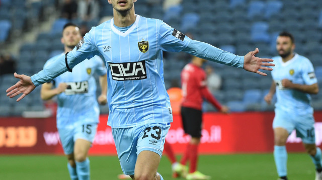 תמיר עדי שחקן בית"ר ירושלים (צילום: ברני ארדוב)