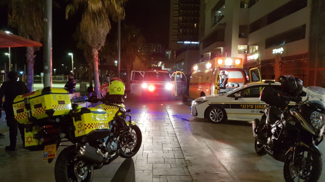 בת 40 טבעה למוות בסמוך לחוף גורדון (צילום: תיעוד מבצעי מד"א)