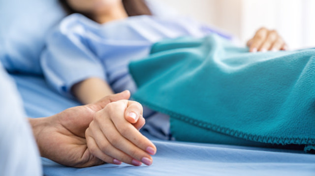 בזכות הטיפולים הביולוגיים החדשים ניתן להגיע לשליטה במחלה ולחיות עמה שנים ארוכות (צילום: Virojt Changyencham gettyimages)