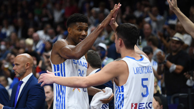 חזק יותר, קבוצתי יותר. יאניס (צילום: רויטרס)