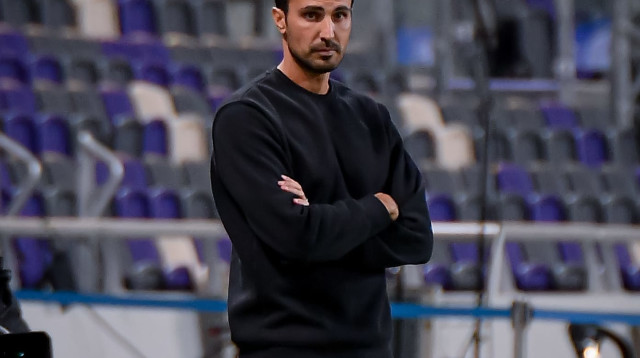 דוד מרטן מאמן הפועל מרמורק (צילום: אריאל שלום)