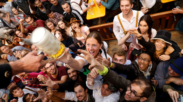 פסטיבל הבירה ה-187 במינכן (צילום: רויטרס,Michaela Rehle TPX)