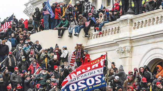 ההסתערות על הקפיטול (צילום: רויטרס)