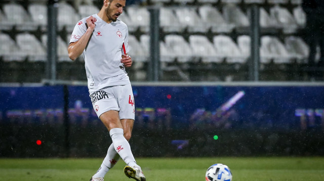 חאתם עבד אלחמיד שחקן הפועל באר שבע (צילום: מאור אלקסלסי)