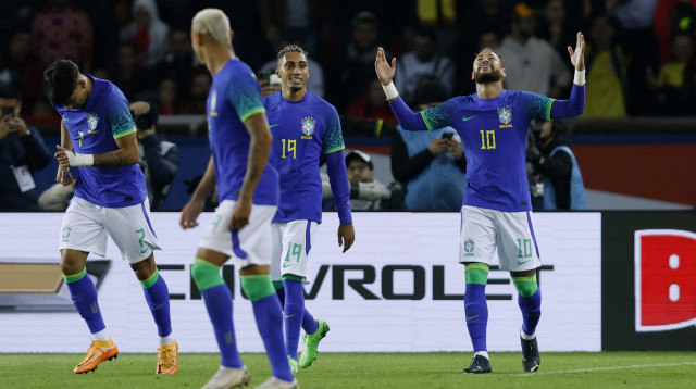 מרשימים לפני המונדיאל. שחקני נבחרת ברזיל חוגגים (צילום: רויטרס)