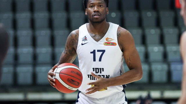 ישחק מול הקליפרס ויחזור לאילת. אריק גריפין (צילום: לירון מולדובן)