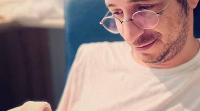 יוני בלוך הפך לאבא בפעם השלישית (צילום: צילום מסך אינסטגרם)