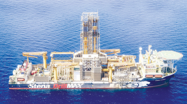 ספינת קידוח במאגר כריש (צילום: רויטרס)