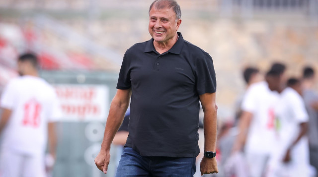 מאמן הפועל חיפה אלישע לוי (צילום: מאור אלקסלסי)