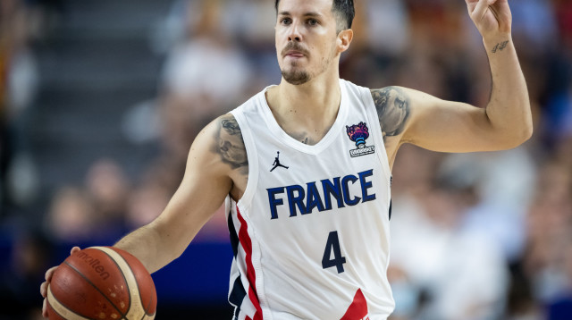 שחקן נבחרת צרפת בכדורסל, תומא הרטל (צילום: GettyImages, Marvin Ibo Guengoer - GES Sportfoto)