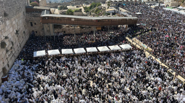 רחבת הכותל בברכת הכהנים (צילום: דוברות המשטרה)